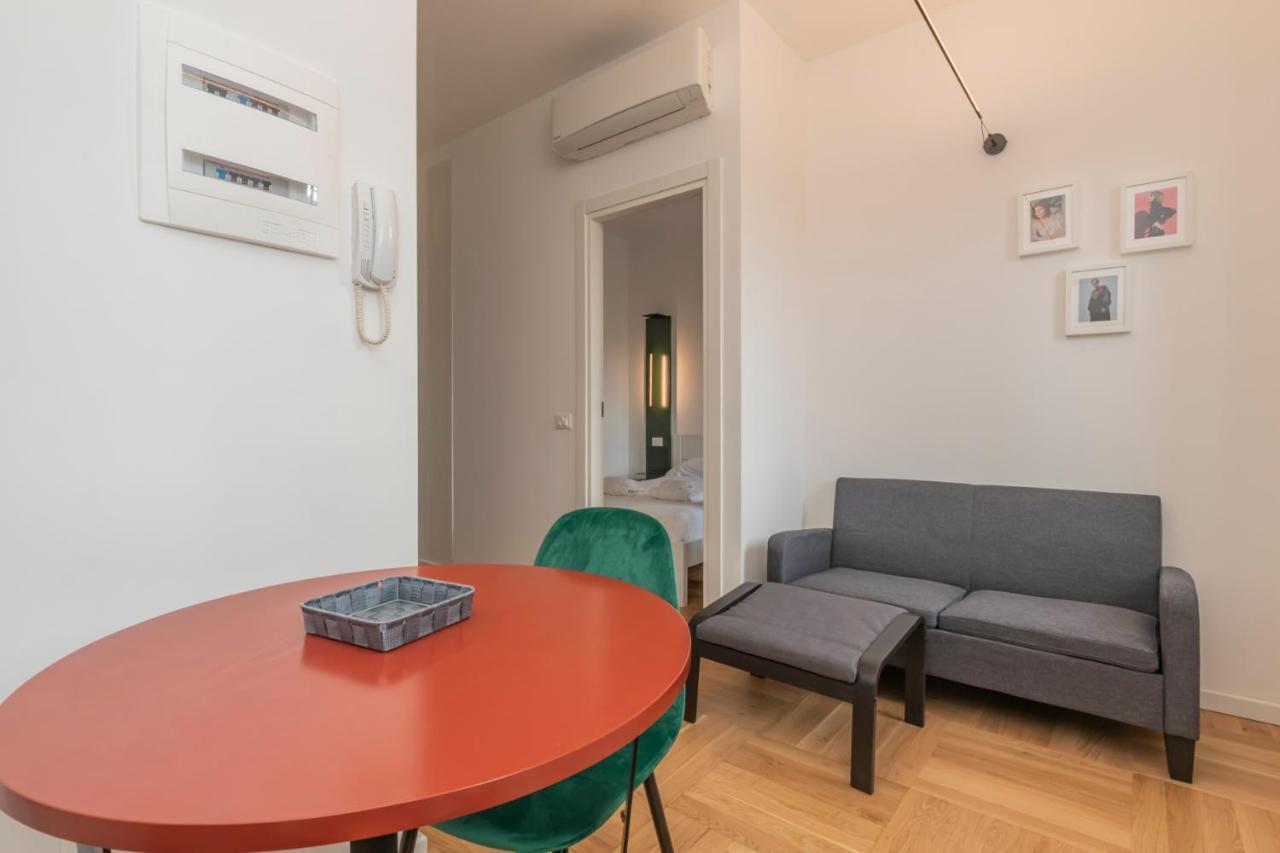 Luxury Apartment Savona 65 Milan Exterior photo